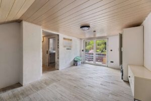 Schlafzimmer DG mit Balkontür