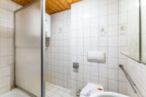 Badezimmer Wohnung 2